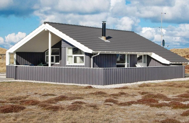 3 bedroom gorgeous home in Hvide Sande