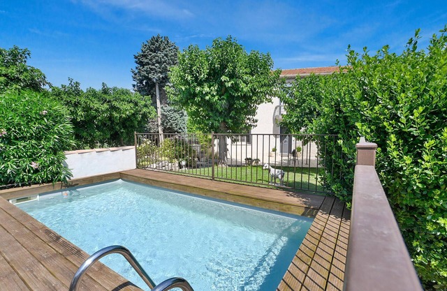 3 bedroom gorgeous home in Vallabrègues