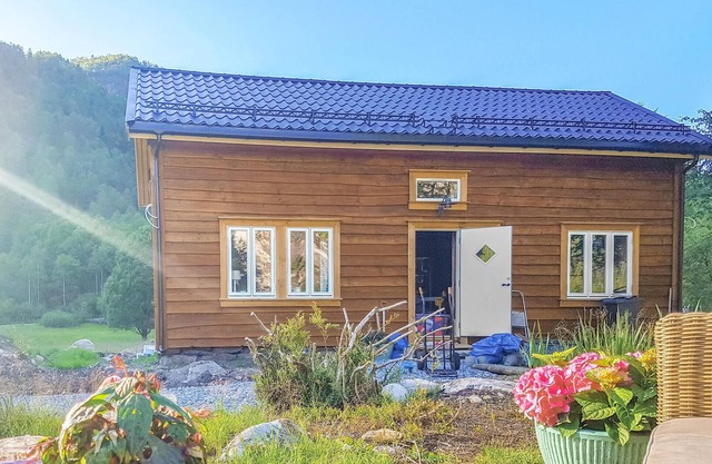 3 bedroom lovely home in Vikanes
