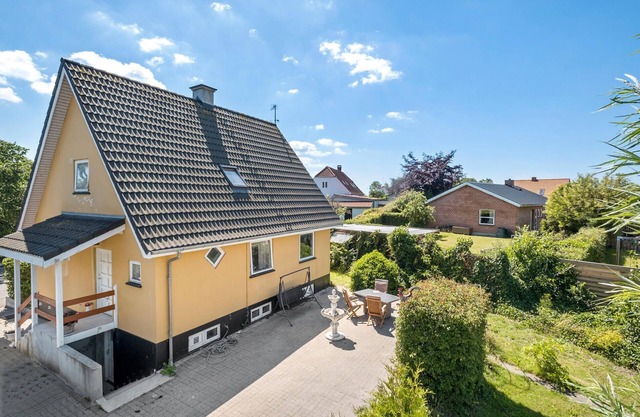 3 bedroom nice home in Højby