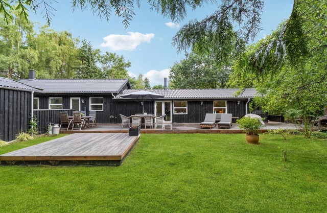 3 bedroom pet friendly home in Græsted