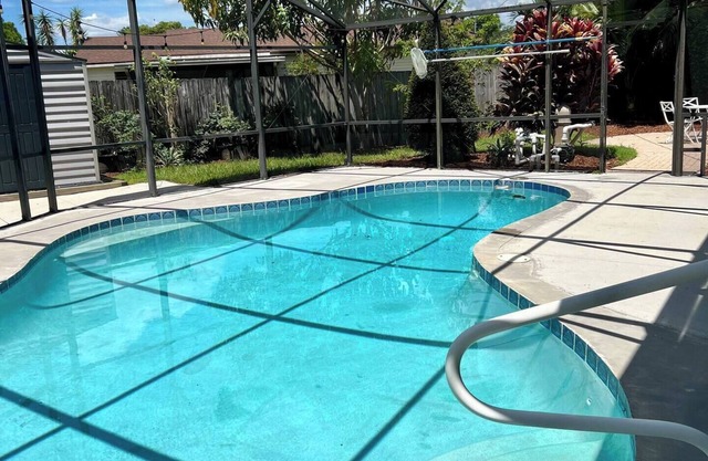 3 Bedroom POOL Home in the Heart of Orlando