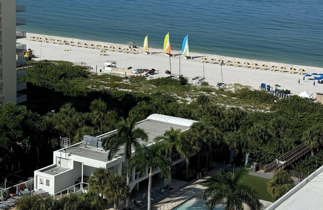3-bedroom villa in Marriotts Crystal shore on the beach at fabulous Marco Island