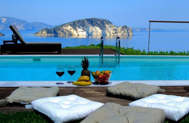 3/Bedroom Villa With Private Pool - Sea View - For 6+ Persons