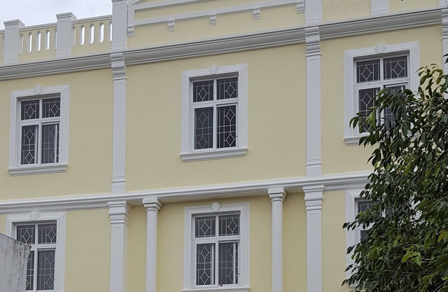 3 Bedrooms, Hall and Kitchen, Apt 4, Beautifully Furnished Apartment
