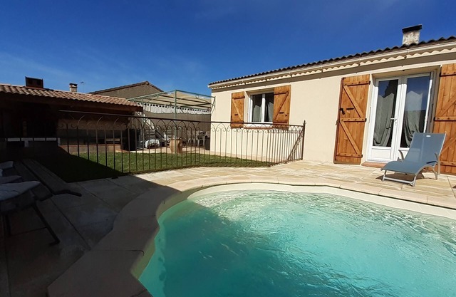 3 Bedrooms Villa In Vergèze