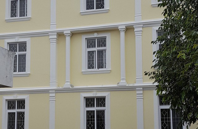 3 BHK Beautifully Furnished Apartment with Kitchen and attached Bath rooms.