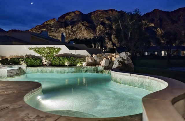 3 Ensuites, 3.5 baths, 3,000 sqft, Night Lit Mountain & Golf Views, Pvt Pool/Spa