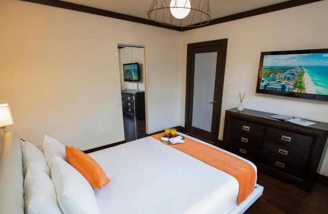 3 Family-Friendly Units! w/ Kitchenette Short Drive to Art Deco District!