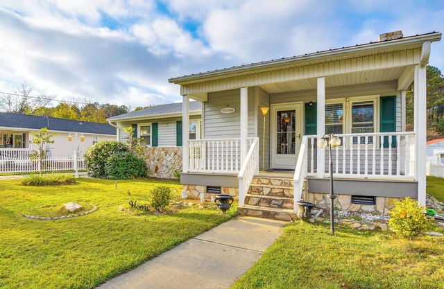 3 Mi to Dtwn: Family-Friendly Sanford Home