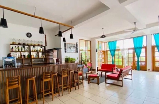 3 minutes from the Airport - 1 BR/1 Bathroom