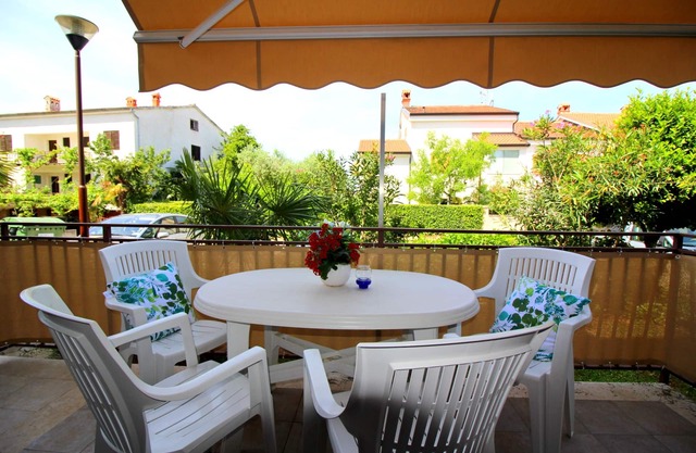 3 persone, near the beach, air conditioned, quiet location, family-friendly