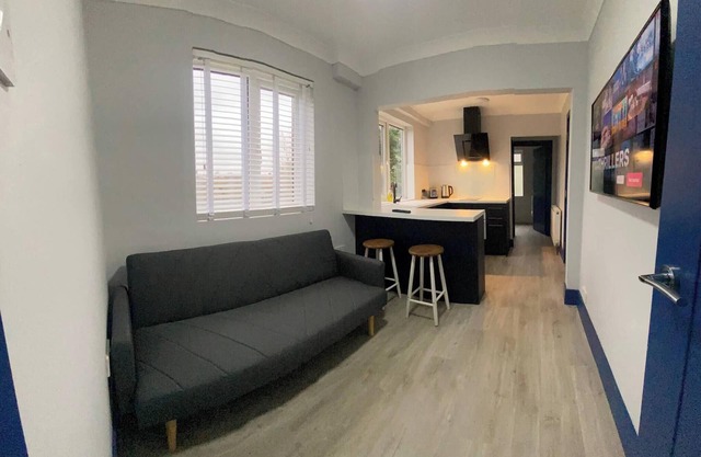 3 Room Apartment - Twins-double