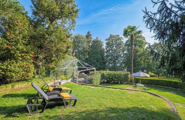 3-room apartment with beautiful lake view and garden