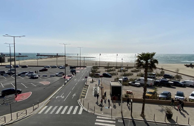 3-room sea view apt near Canet beach