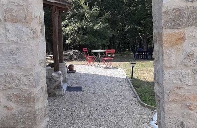3-star gîte, 30 minutes from Cahors, in a peaceful natural setting, total relaxation