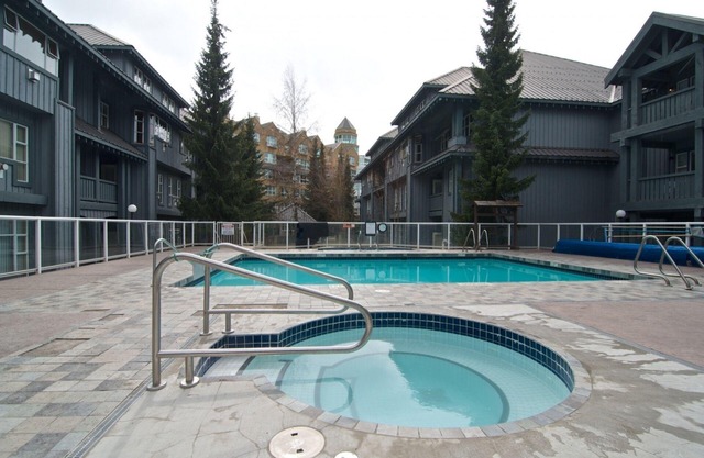 30% Summer discount Pool closure, Newly renovated Family Condo at Base of Blackcomb!