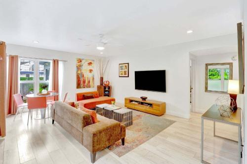 320-1 Las Olas Boulevard