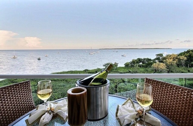 334 Mariners Club | 2 Bed, 2.5 Bath