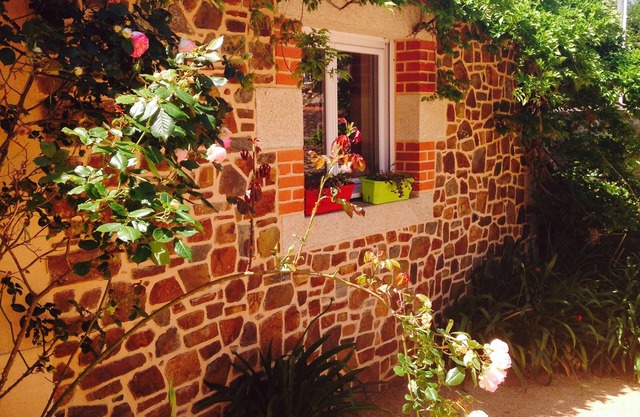 350 m from the port of Binc