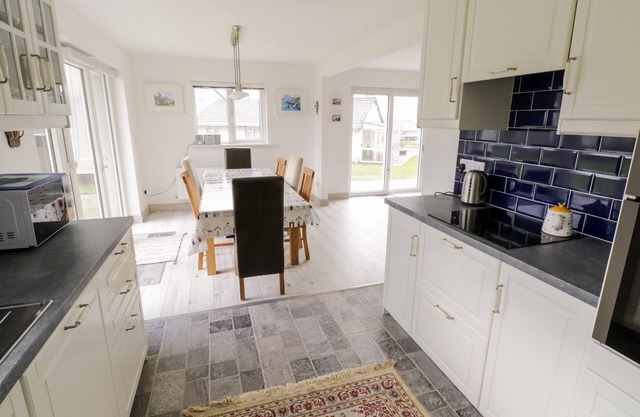 38 Carrowhubbock Holiday Village