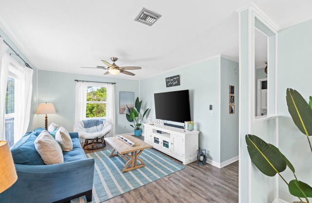 3bd 2ba Sleeps 10 Golf Cart Included Pet Friendly