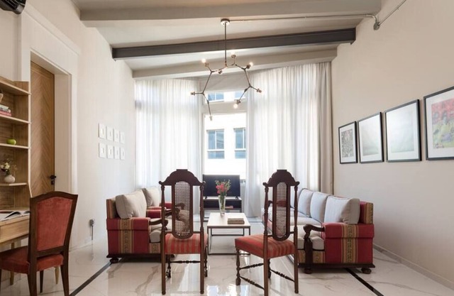 3BD apartment in Monot - 3rd floor