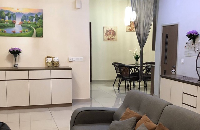 3Bedroom 3Bathroom Cluster House@Jusco Bukit Indah