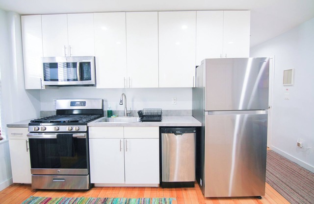 ✪3BR 4BEDS✪ 3mins➜Trains ✪ Long Stays Discounts