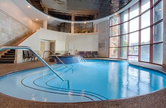 3br Deluxe Condo Family Fun, Beach & Boating