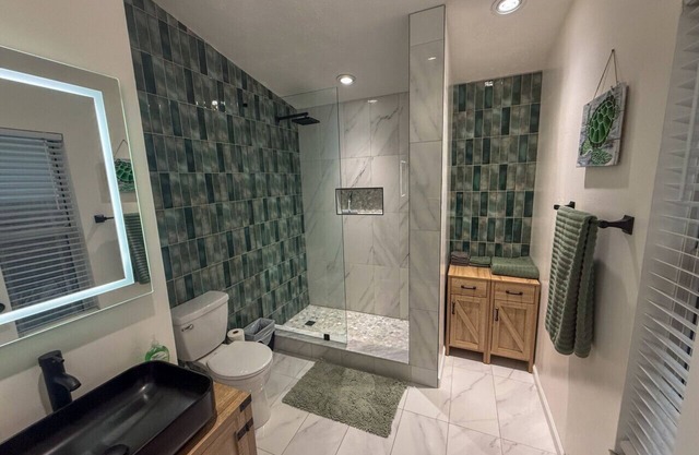 3BR House, Close to Downtown