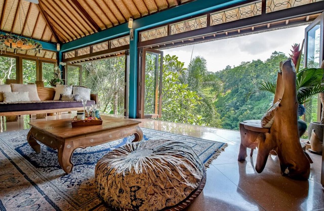 3BR VILLA NEAR UBUD EXOTIC JUNGLE CLIFT VIEWS