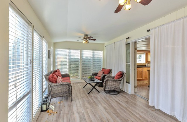 4 Bed, 1.5 Bath East SLC Apt - Blazing Google Fiber
