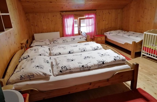 4-bed room - Hausbergerhof Guesthouse Ainberger
