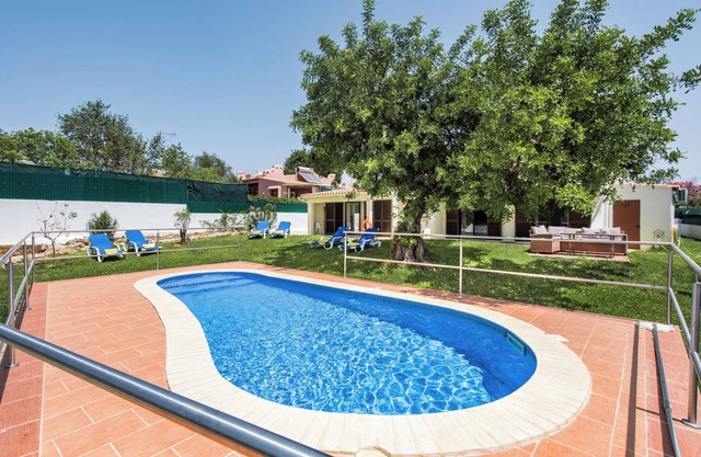 4 Bed Room Villa - Albufeira Center Private Heated Pool (on request)