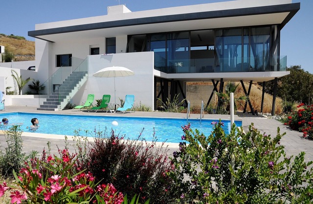 4 bed secluded family home, large garden, private Pool, Near Nicosia