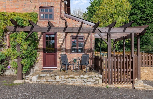 4 bedroom accommodation in Holly Hedge Farm