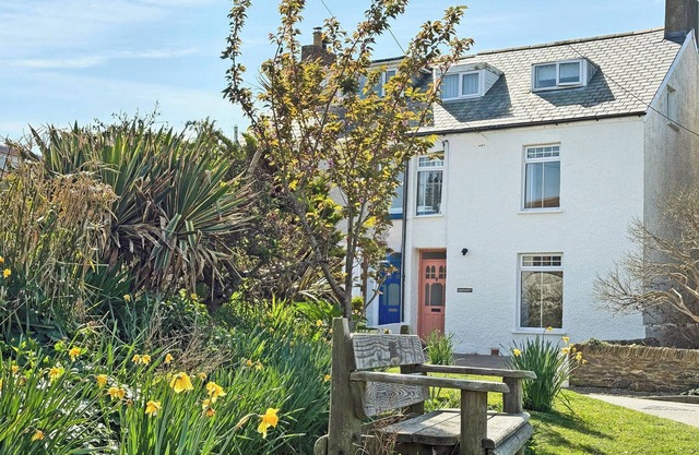 4 bedroom accommodation in Crantock