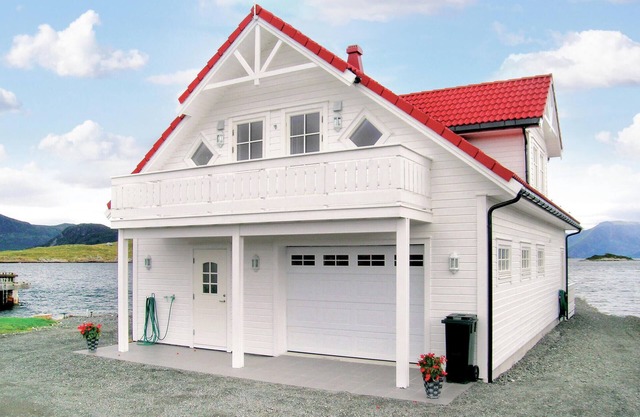 4 bedroom amazing home in Sandshamn