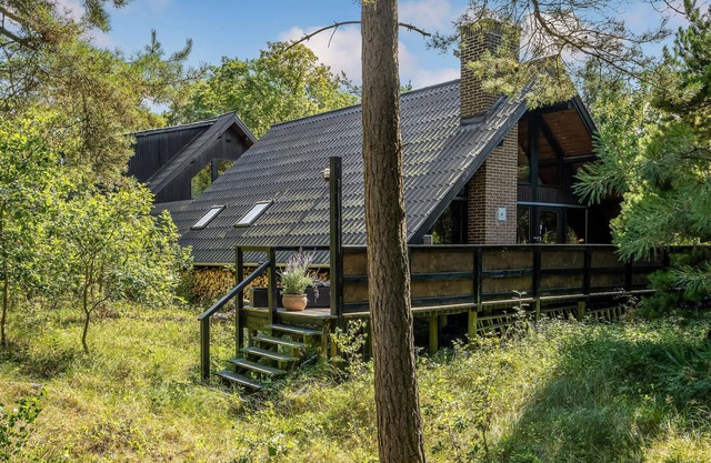 4 bedroom awesome home in Højby