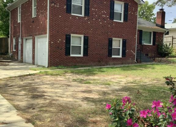 4-bedroom brick home with a full kitchen, king size bed and all the space you need for you and your large family on your getaway.