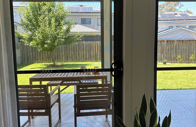 4-bedroom country house in enchanting Gledswood Hills with AC, WiFi