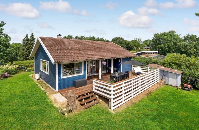 4 bedroom gorgeous home in Hejls