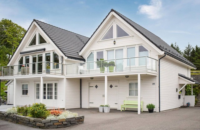 4 bedroom gorgeous home in Herdla