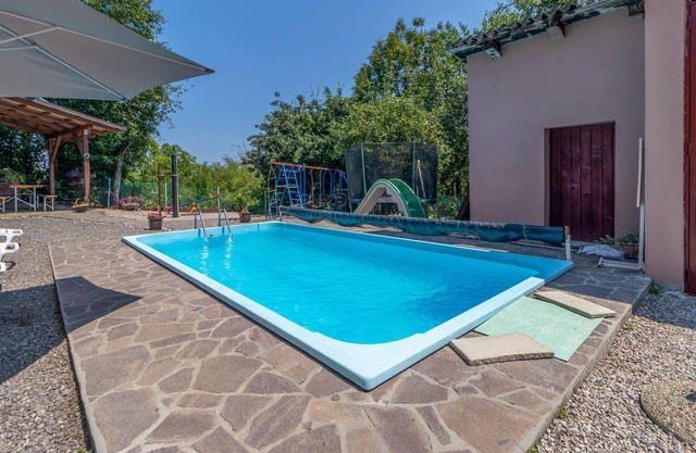 4 bedroom stunning home in Plaski