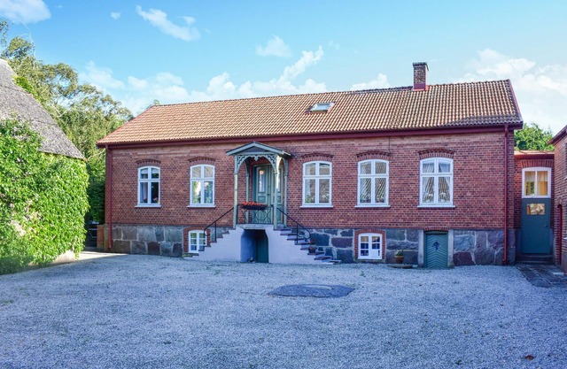 4 bedroom stunning home in Löderup