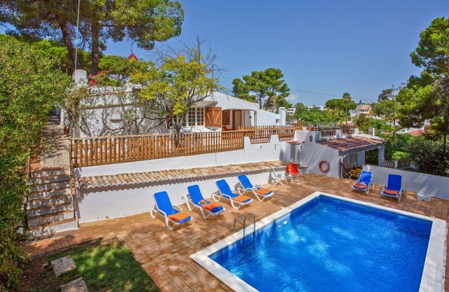 4 bedroom villa in olhos de ãgua