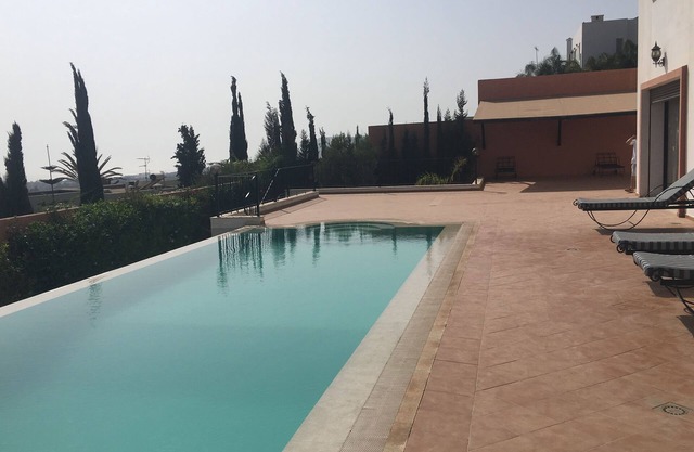 4 Bedrooms Restful Villa with Private Swimming Pool Ref: T42027