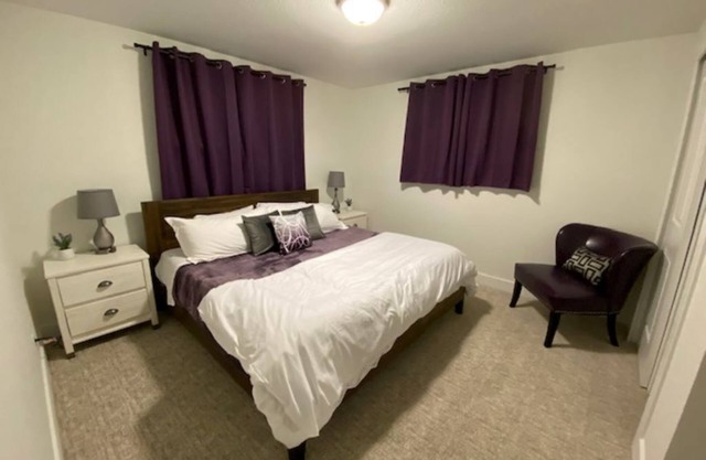 4 King Beds-Sleeps 10-Pet Friendly-Denver home