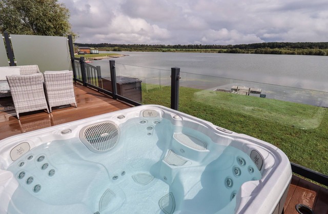 40 Delamere Point